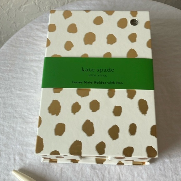 Kate Spade: Gold & White Note Holder with Pen - Picture 14 of 16